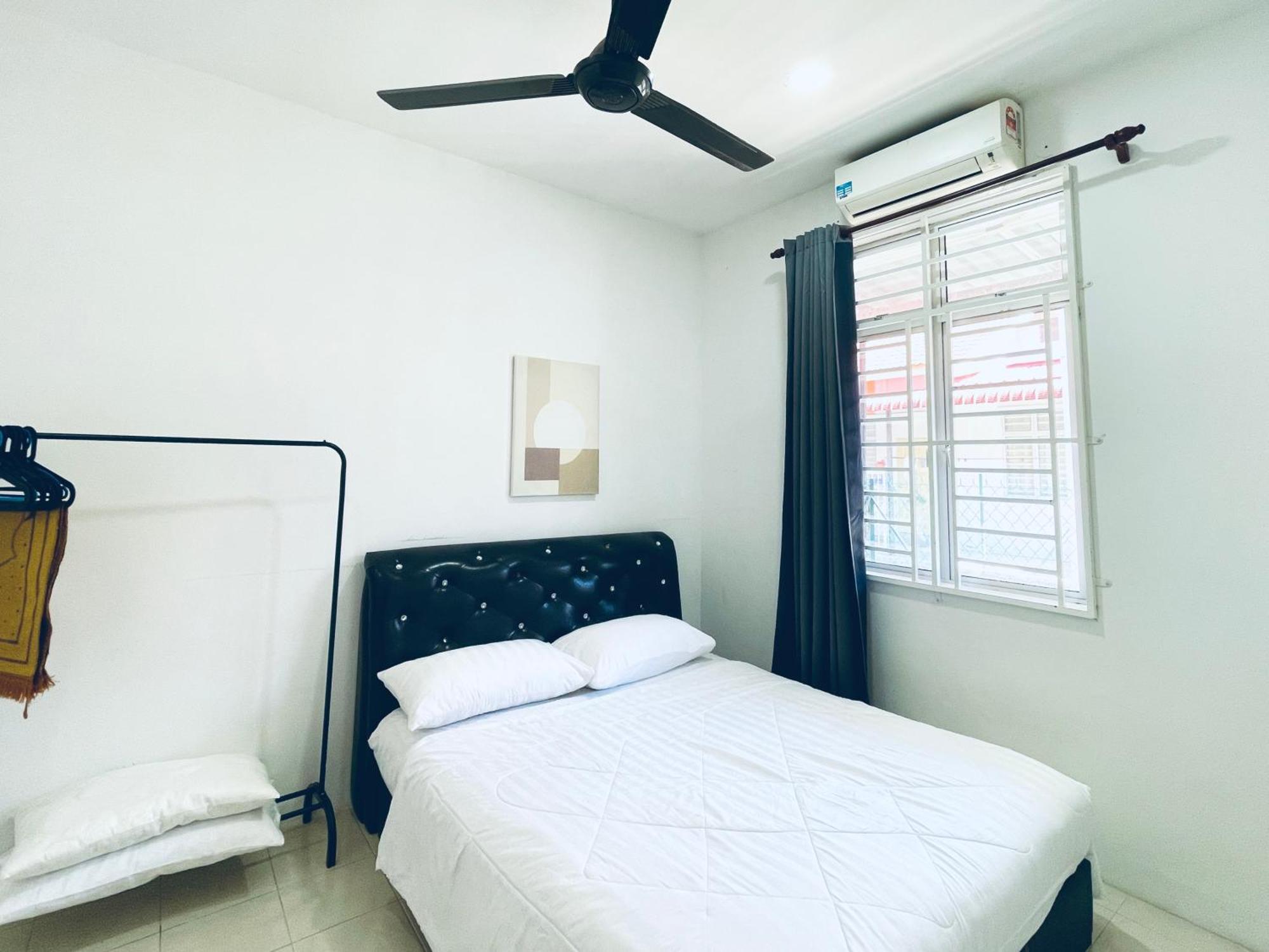 Cozy With Netflix 5min To Keluang Homestay Kampung Raja